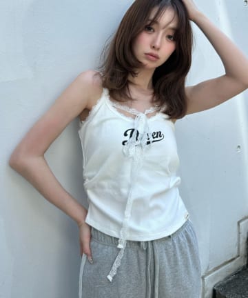 RAY CASSIN(レイカズン) レースロゴパット付レイヤードタンクトップ